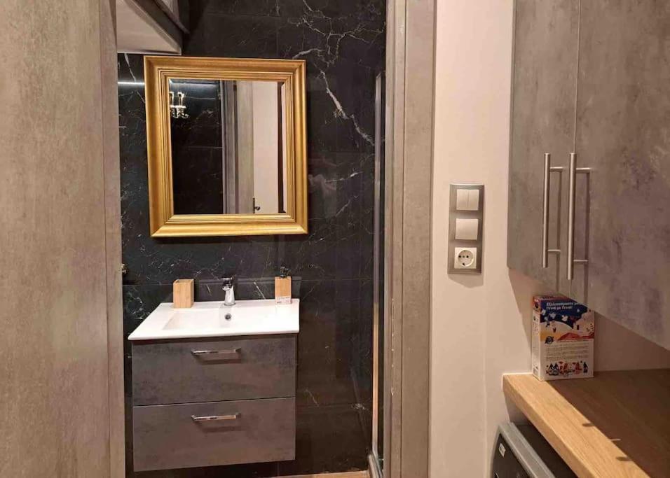 Royal Blue Grand Suite No 4 Piraeus Port Εξωτερικό φωτογραφία