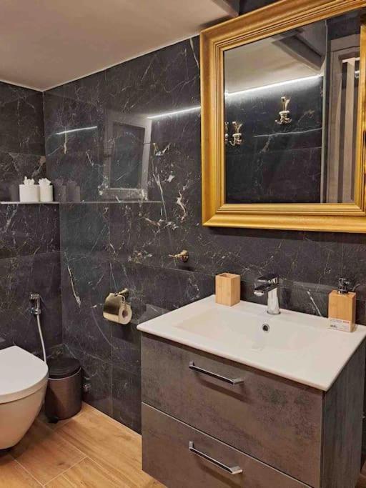 Royal Blue Grand Suite No 4 Piraeus Port Εξωτερικό φωτογραφία